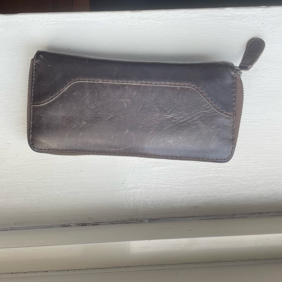 Frye zipper wallet. Gently used and well loved - Picture 3 of 4
